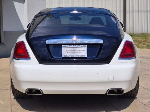 Used 2017 Rolls-Royce Wraith RWD image 5