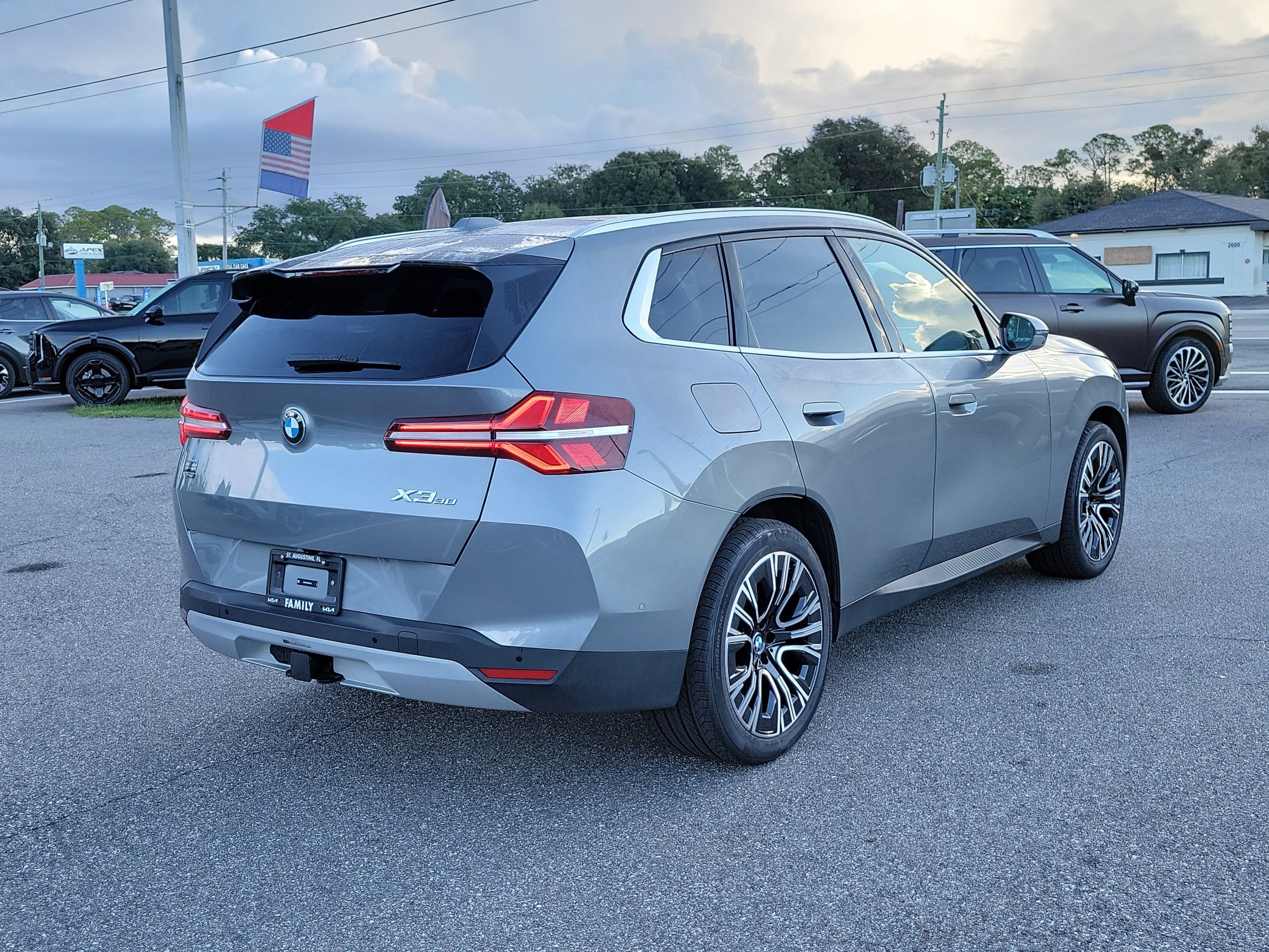 Used 2025 BMW X3 xDrive30i w/ Premium Package AWD/4WD image 6