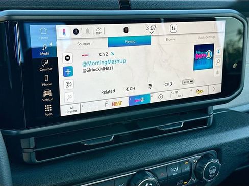 New 2026 Jeep Gladiator Sport image 9