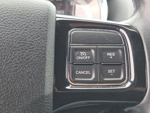 Used 2014 Dodge Grand Caravan SE image 15