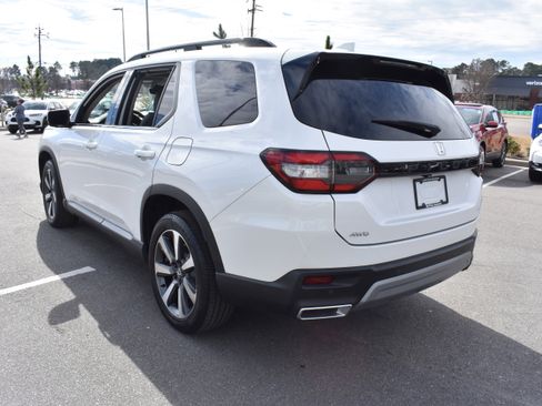 Certified 2023 Honda Pilot Elite image 7