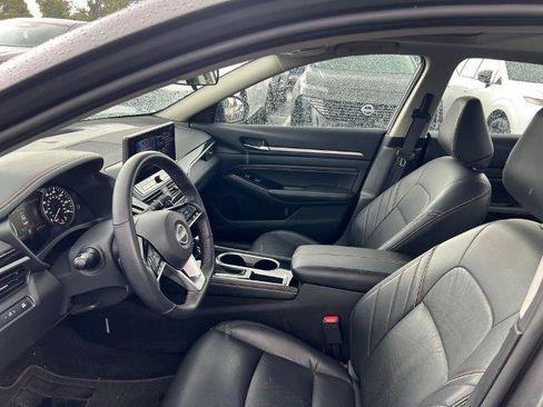 Certified 2023 Nissan Altima 2.5 SR w/ SR Premium Package FWD image 19