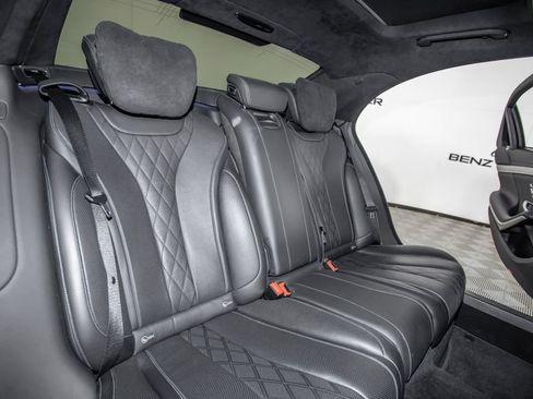 Used 2015 Mercedes-Benz S 550 Sedan image 15