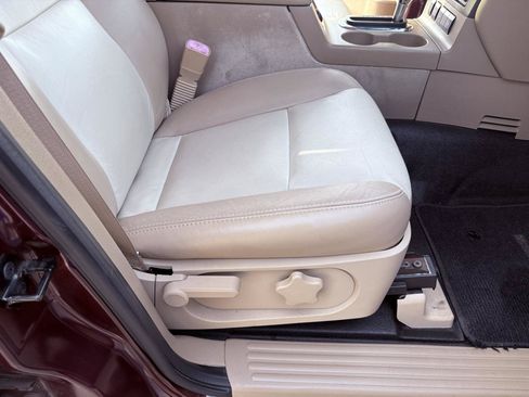 Used 2007 Ford Explorer Sport Trac Limited RWD image 29