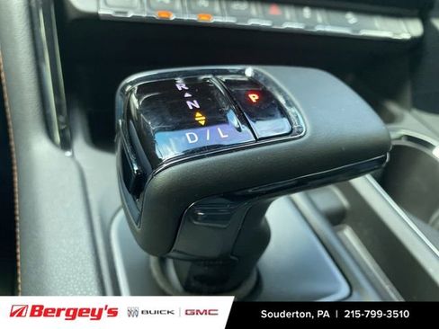 Used 2025 GMC Sierra 1500 AT4 AWD/4WD image 19