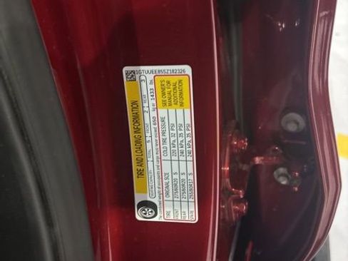 Used 2025 GMC Sierra 1500 AT4 w/ AT4 Premium Package image 42