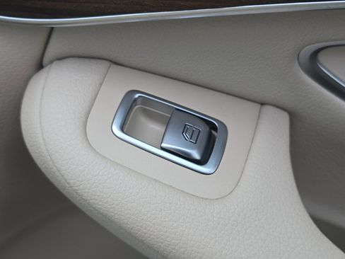 Used 2022 Mercedes-Benz GLC 300 4MATIC image 21