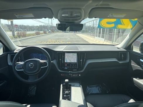 Used 2025 Volvo XC60 B5 Plus w/ Climate Package image 18