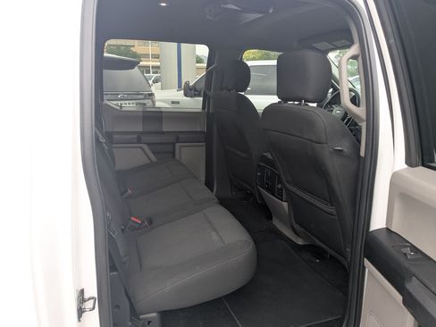Used 2018 Ford F150 XL w/ Equipment Group 101A Mid AWD/4WD image 32