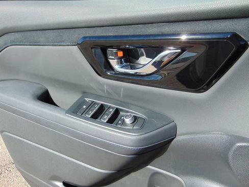 Certified 2025 Subaru Forester Limited AWD/4WD image 20