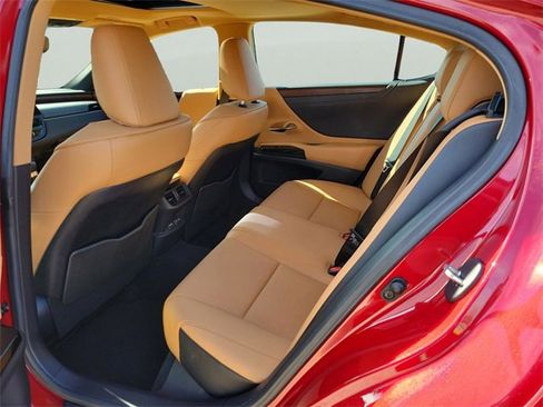 Used 2024 Lexus ES 350 w/ Premium Package image 5