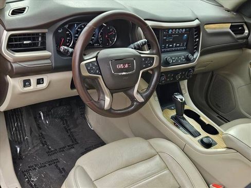 Used 2019 GMC Acadia Denali w/ Technology Package image 10