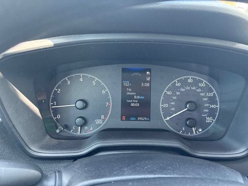 Used 2025 Toyota Corolla LE FWD image 11