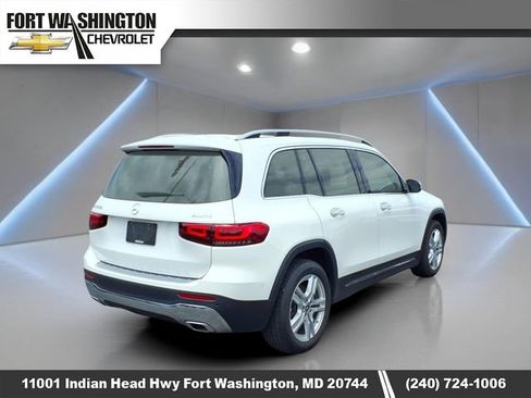 Used 2022 Mercedes-Benz GLB 250 4MATIC image 2