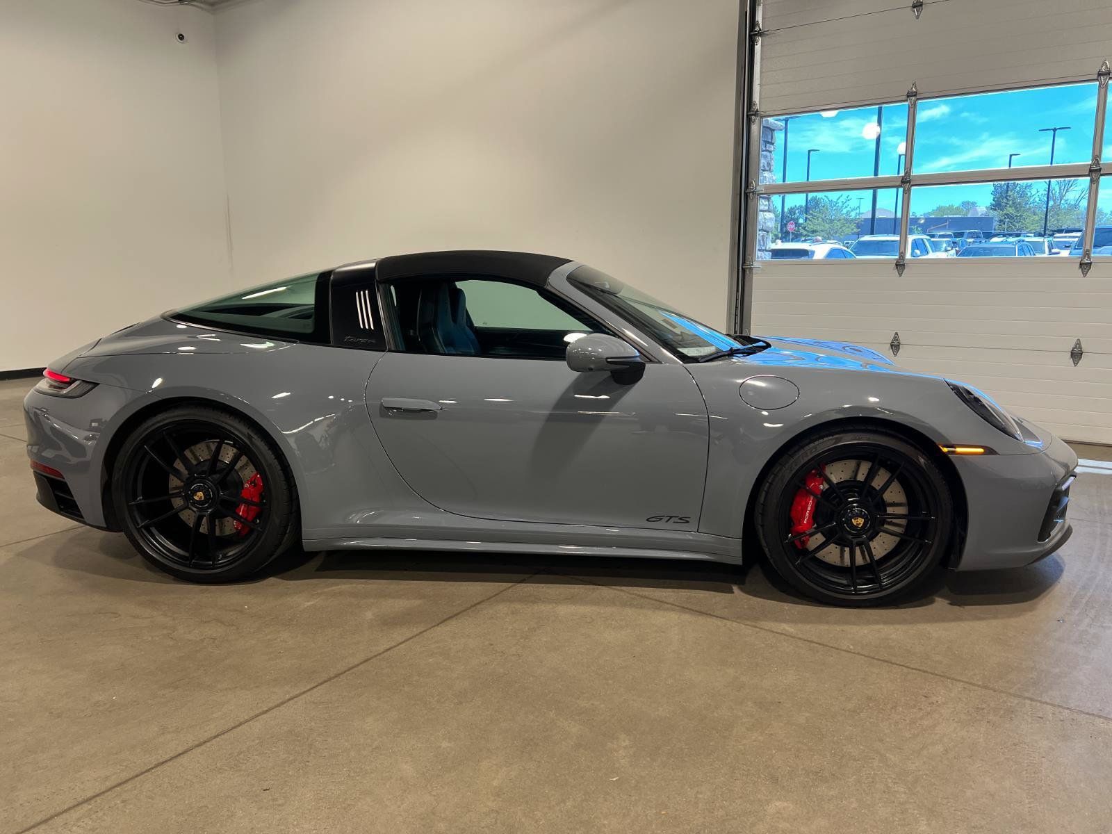 Used 2024 Porsche 911 Targa 4 GTS AWD/4WD image 2