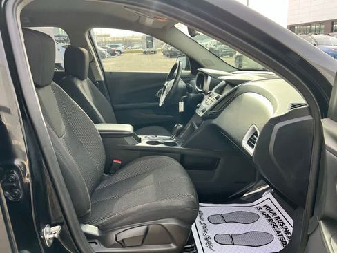 Used 2017 Chevrolet Equinox LT w/ Convenience Package image 19