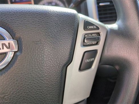 Used 2019 Nissan Titan SV image 24