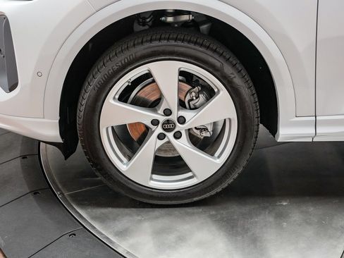 Used 2025 Audi Q5 Premium Plus w/ Premium Plus AWD/4WD image 12