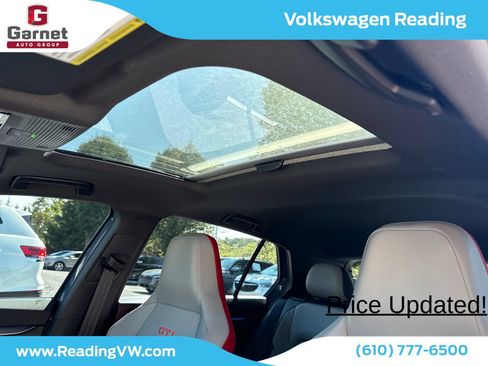 Used 2025 Volkswagen GTI SE FWD image 12
