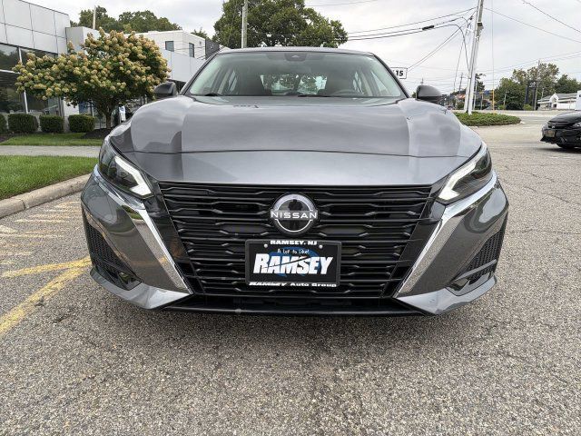 Certified 2025 Nissan Altima 2.5 S FWD image 3