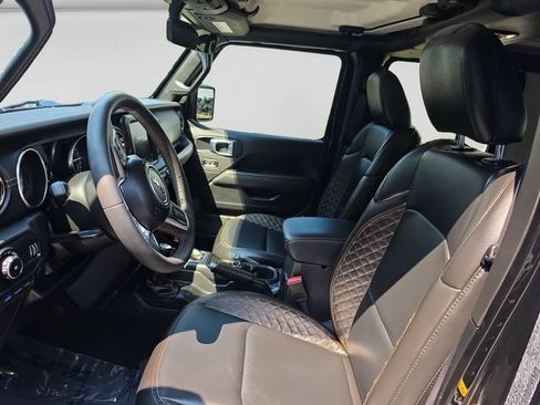 Used 2023 Jeep Wrangler Unlimited Sahara AWD/4WD image 10