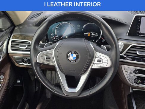 Used 2017 BMW 740i image 26