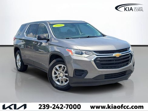 Used 2020 Chevrolet Traverse LS FWD image 1