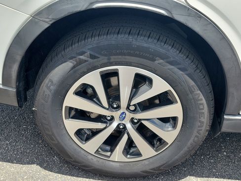 Used 2020 Subaru Outback Premium w/ Popular Package #1 AWD/4WD image 10