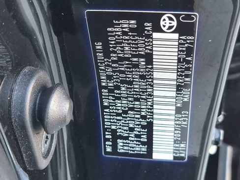 Used 2022 Toyota Corolla LE FWD image 30