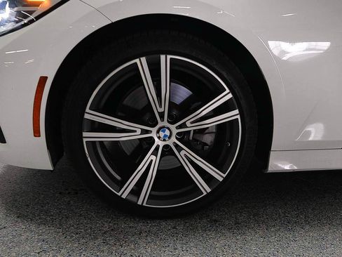 Used 2021 BMW 330i Sedan w/ Convenience Package RWD image 5