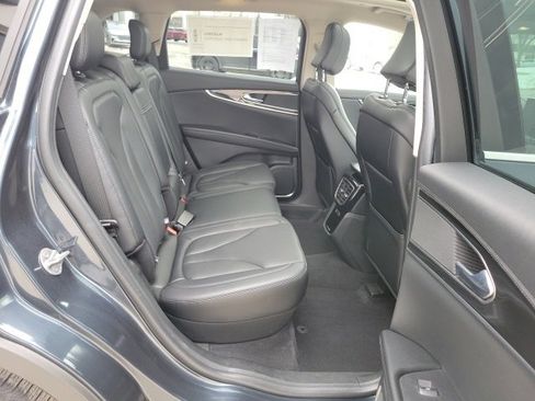 Certified 2023 Lincoln Nautilus Reserve image 9