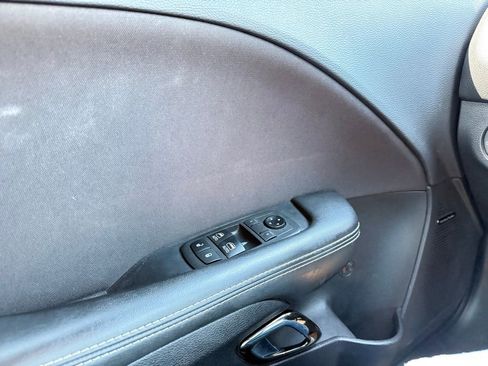 Used 2019 Dodge Challenger SRT Hellcat Redeye image 11