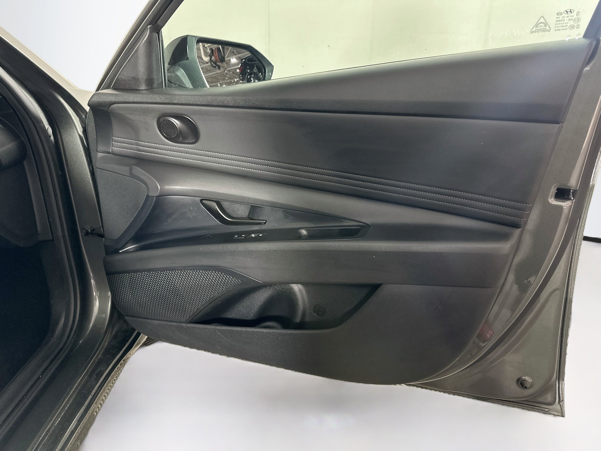 Used 2026 Hyundai Elantra Sport FWD image 30
