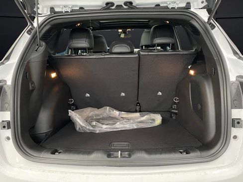 New 2026 Jeep Compass Latitude w/ Sun and Sound Group image 14