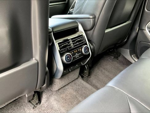 Used 2023 Land Rover Range Rover SE AWD/4WD image 10