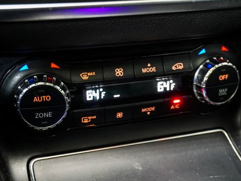 Used 2019 Mercedes-Benz GLA 250 image 30