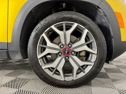 Used 2023 Kia Seltos SX w/ SX Sunroof Package image 48