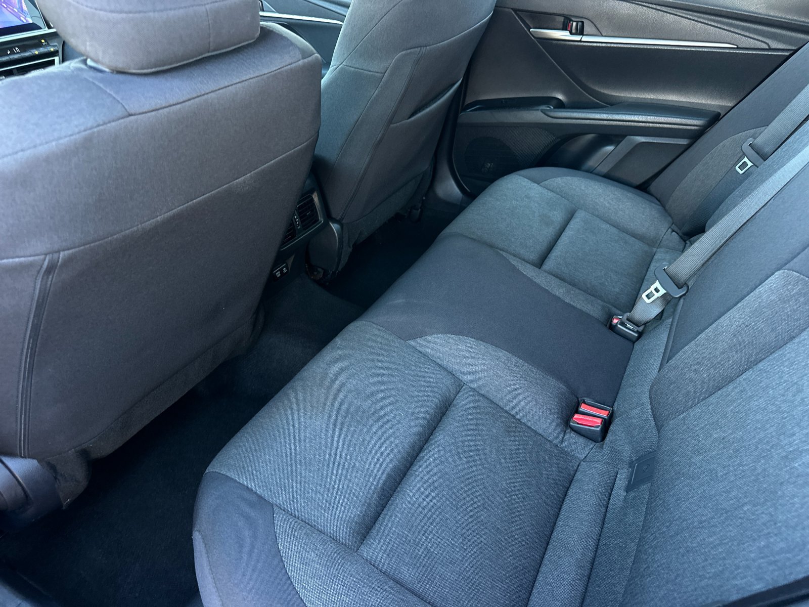 Used 2025 Toyota Camry LE FWD image 11