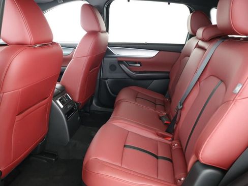 Used 2025 MAZDA CX-70 3.3 Turbo S w/ Premium Package image 19