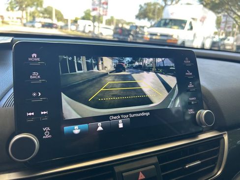 Used 2022 Honda Accord Sport image 9