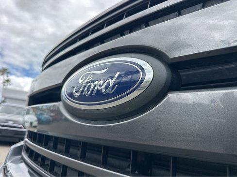 Used 2019 Ford F150 XLT w/ Equipment Group 302A Luxury AWD/4WD image 46