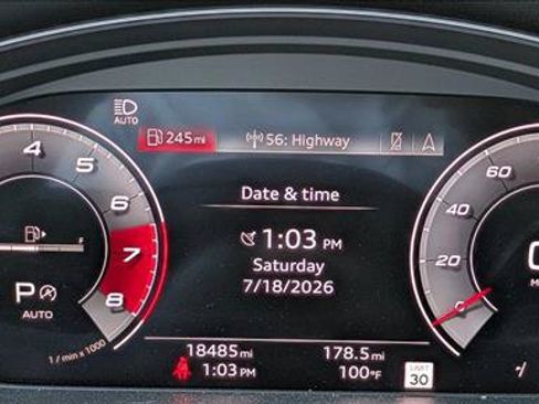 Used 2025 Audi SQ5 Prestige AWD/4WD image 11