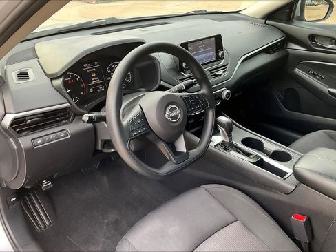 Used 2023 Nissan Altima 2.5 S image 14