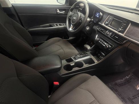 Used 2017 Kia Optima LX w/ Option Group 014 FWD image 9