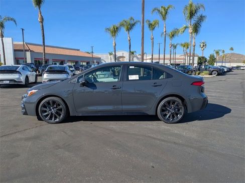 Used 2026 Toyota Corolla SE image 5