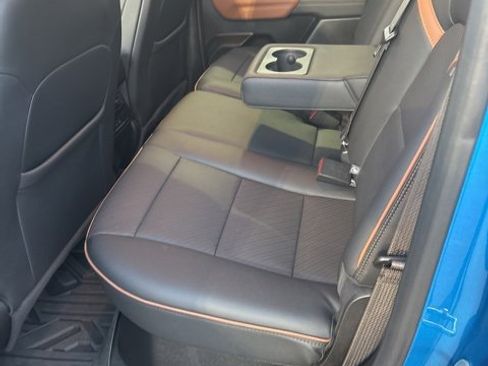 Used 2024 GMC Canyon AT4 w/ AT4 Premium Package image 10