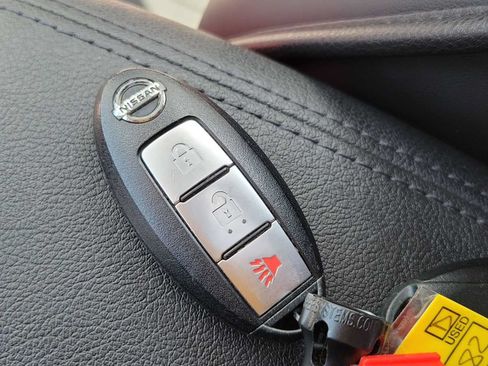 Used 2016 Nissan Juke SL FWD image 30