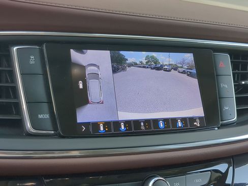 Used 2020 Buick Enclave Avenir w/ Avenir Technology Package image 16