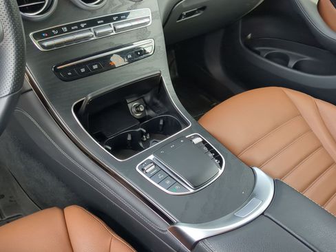 Used 2020 Mercedes-Benz GLC 300 image 20