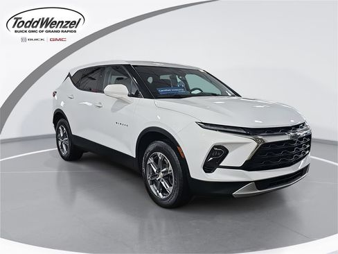 Used 2023 Chevrolet Blazer LT w/ Driver Confidence Package image 1